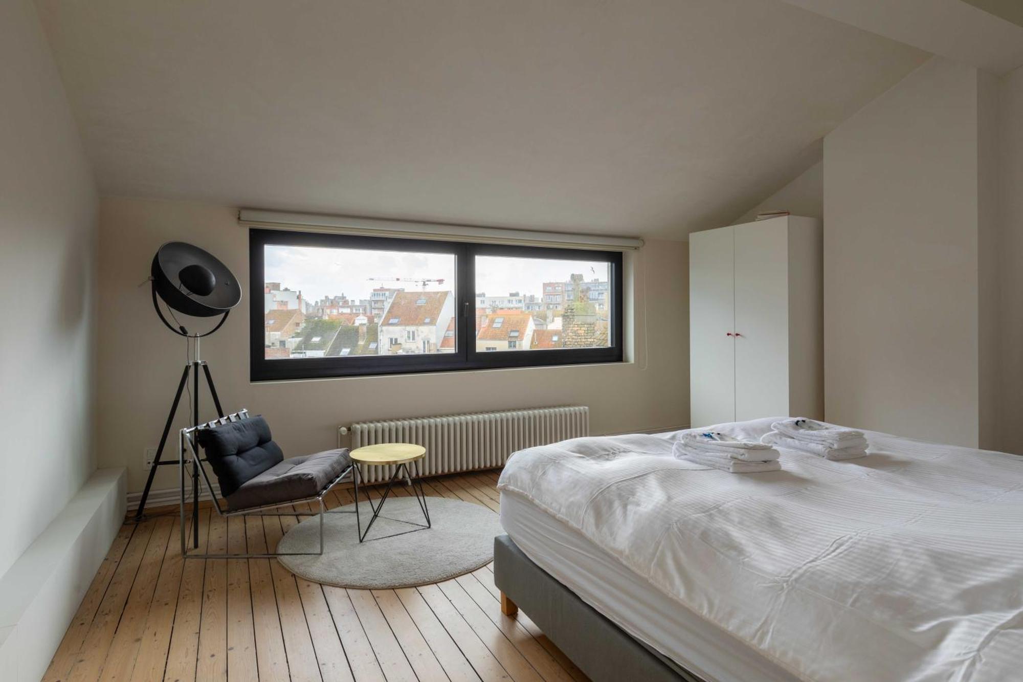 Vakantiehuis Spacious Belle Epoque House With Free Parking Oostende
