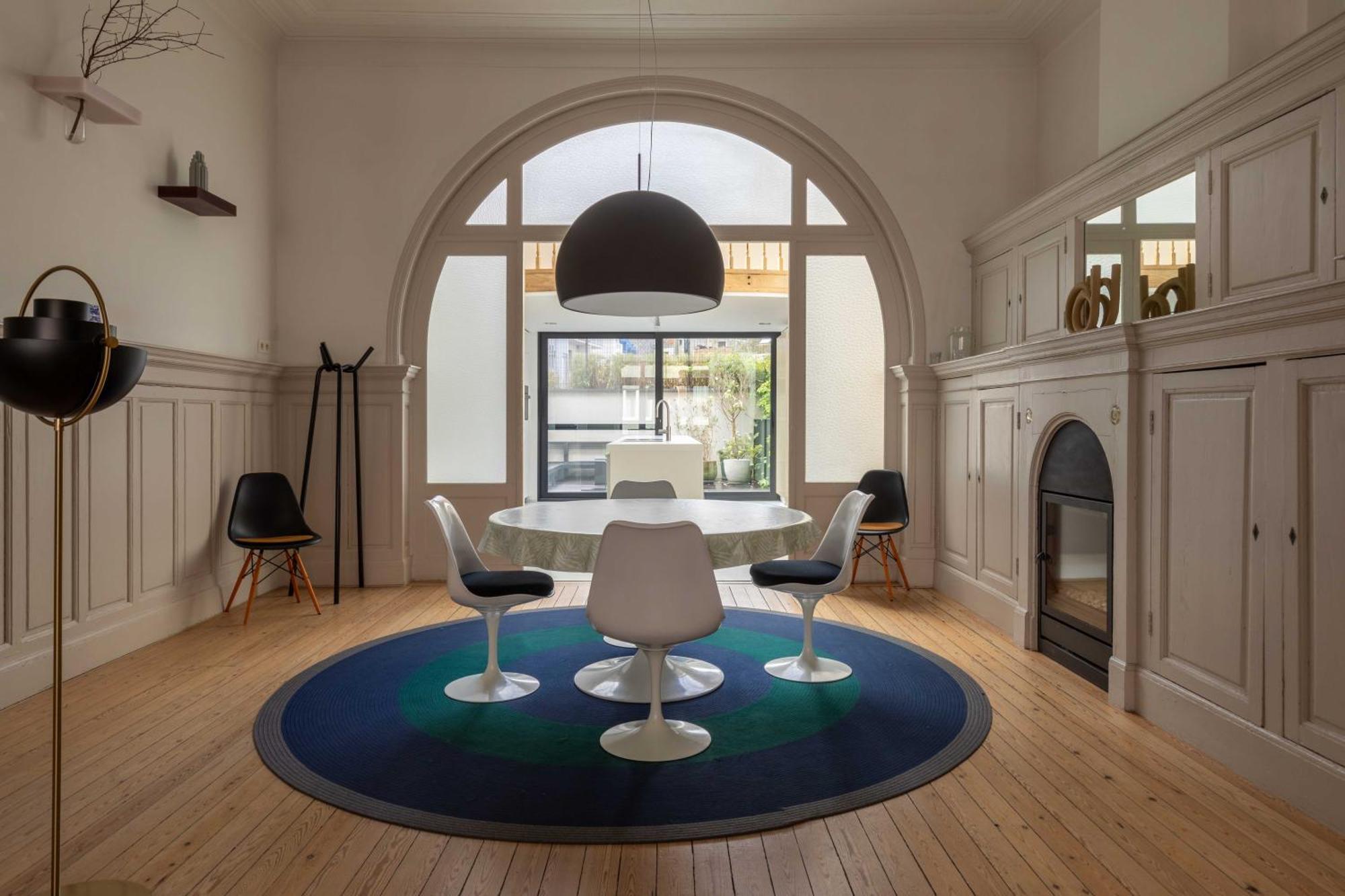 Spacious Belle Epoque House With Free Parking Vakantiehuis Oostende