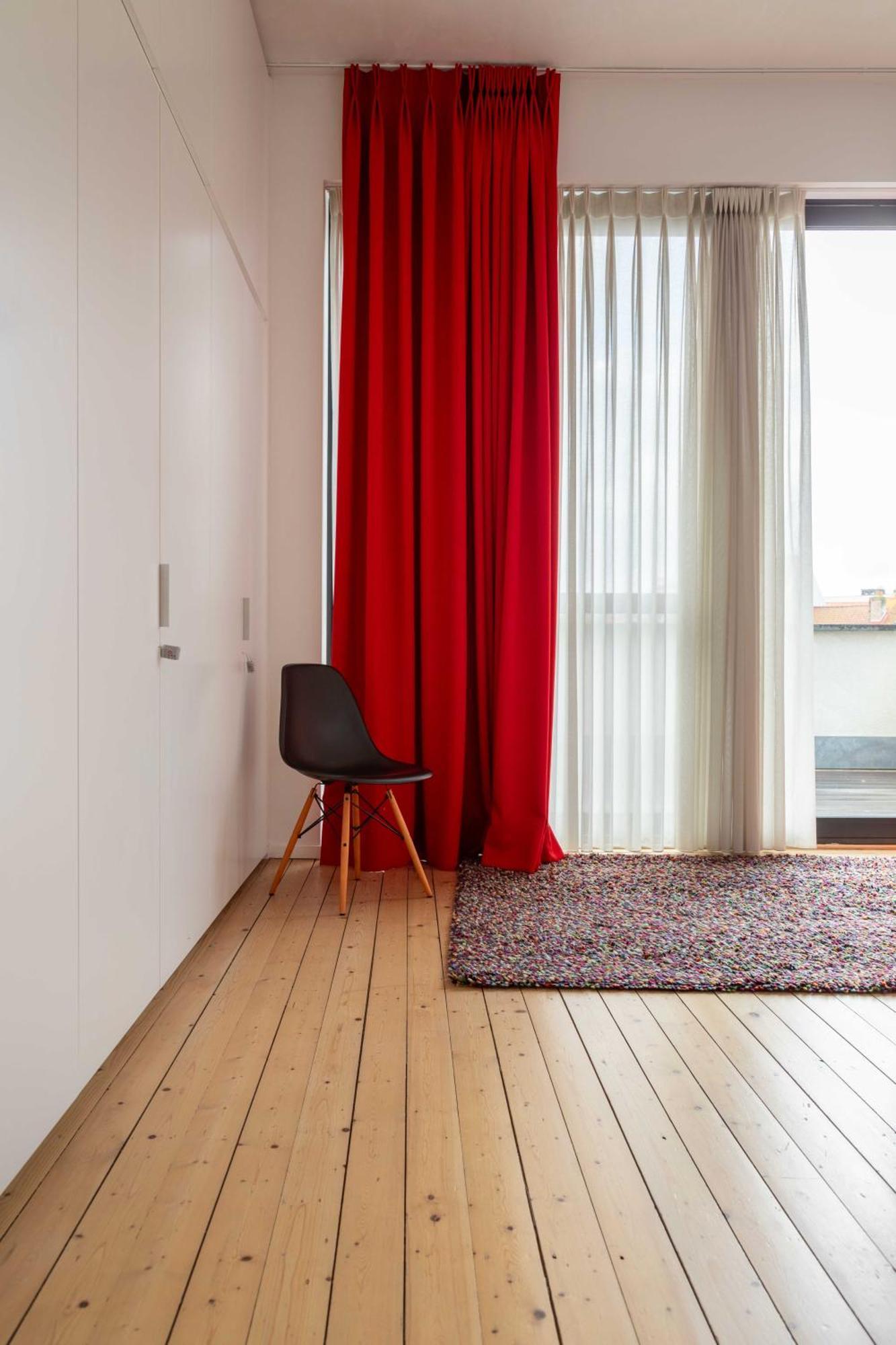 Spacious Belle Epoque House With Free Parking Vakantiehuis